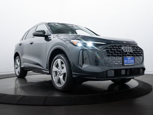 New 2025 Audi Q5 Premium Plus image 1