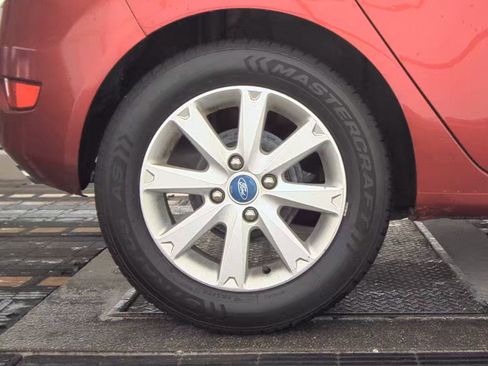 Used 2011 Ford Fiesta SE w/ 203A Rapid Spec Order Code image 19