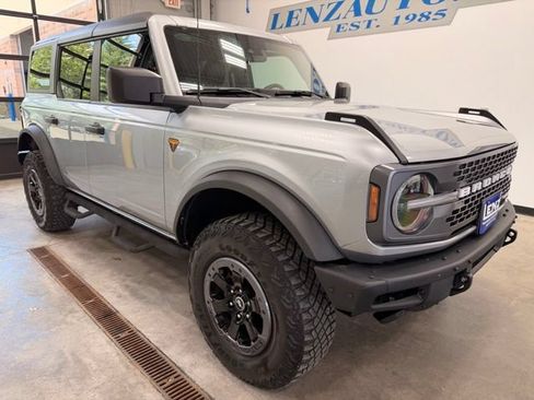 Used 2021 Ford Bronco Badlands AWD/4WD image 2