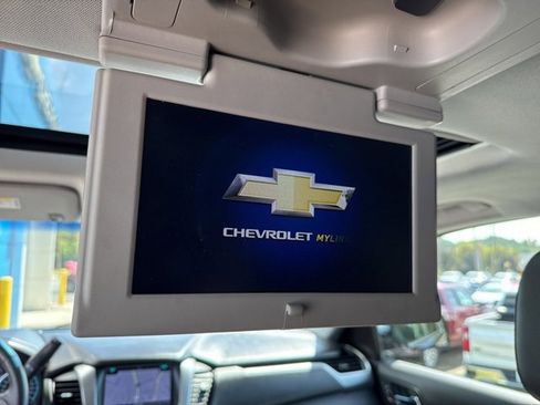 Certified 2020 Chevrolet Suburban Premier w/ Premier 6.2L Value Package image 26