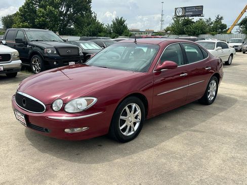 Used 2005 Buick LaCrosse CXS w/ Chrome Appearance Package FWD image 2