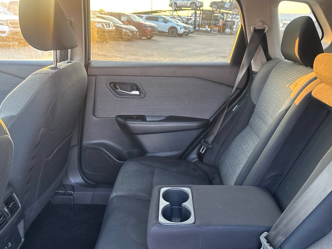 Used 2023 Nissan Rogue SV AWD/4WD image 38
