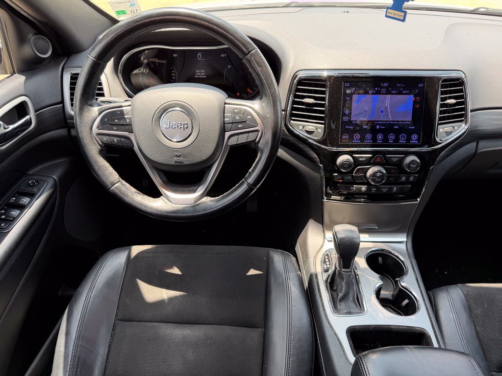 Used 2020 Jeep Grand Cherokee Altitude RWD image 12