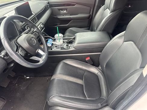 Used 2024 Honda Pilot EX-L image 10