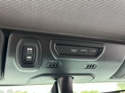 Used 2023 Jeep Wrangler Unlimited Sahara AWD/4WD image 70