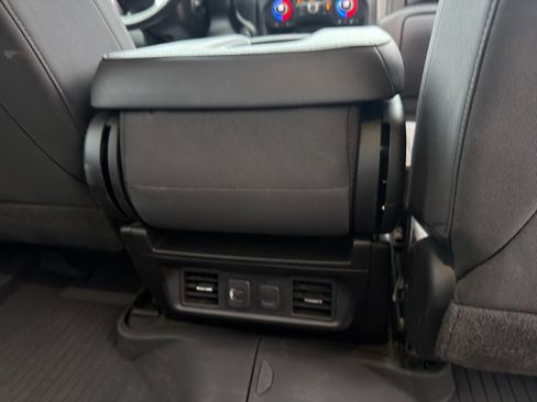 Used 2023 Chevrolet Silverado 2500 LT w/ Convenience Package image 16