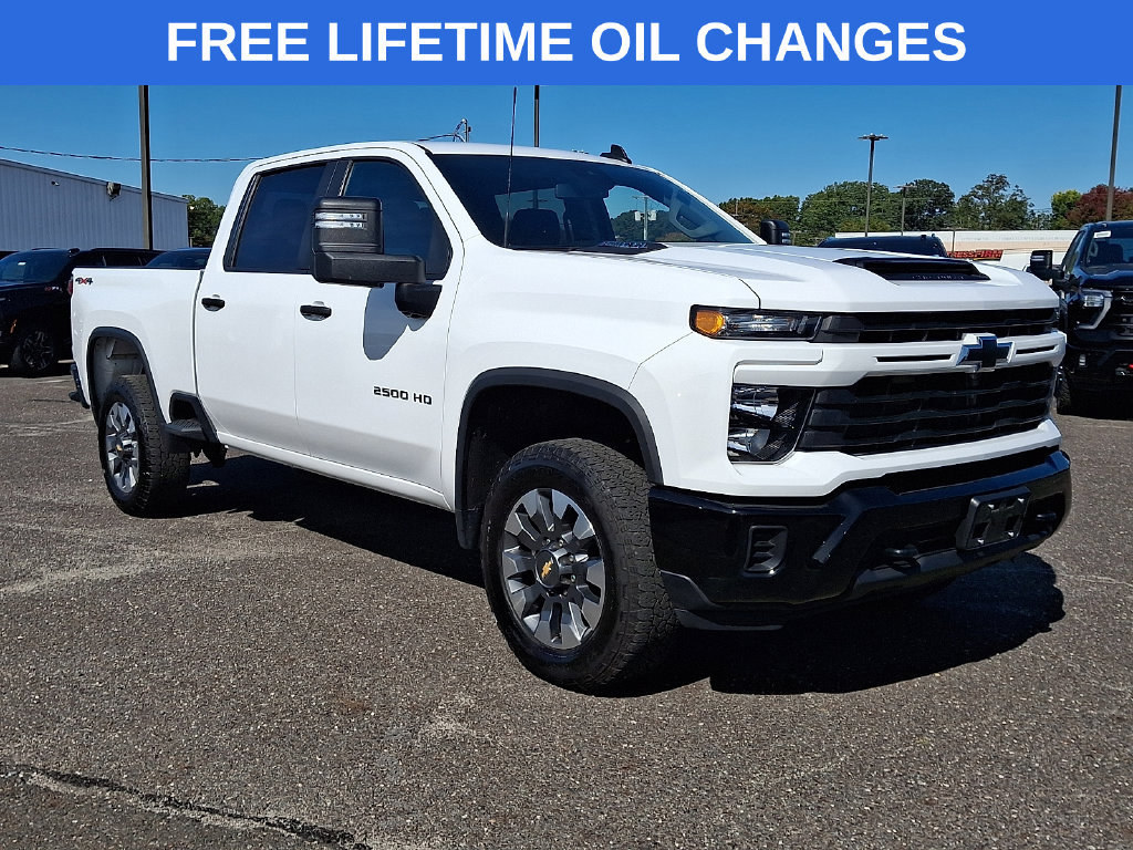 Used 2024 Chevrolet Silverado 2500 Custom w/ Custom Value Package AWD/4WD image 1