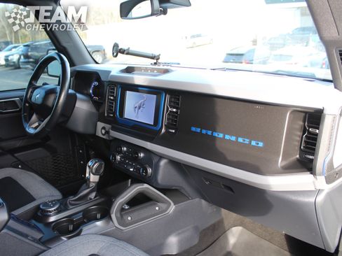 Used 2022 Ford Bronco Big Bend image 28