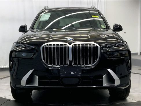 Certified 2023 BMW X7 xDrive40i w/ Premium Package AWD/4WD image 8