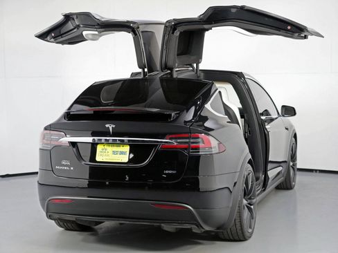 Used 2018 Tesla Model X 100D image 49