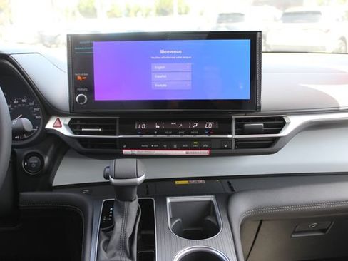 Certified 2026 Toyota Sienna XLE FWD image 47
