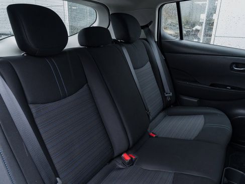 Used 2023 Nissan Leaf SV Plus image 22