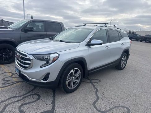 Used 2019 GMC Terrain SLT w/ Preferred Package image 2