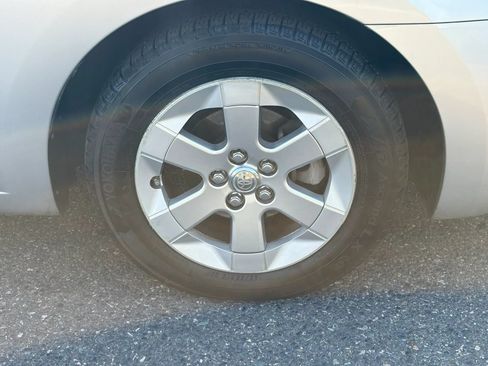 Used 2009 Toyota Prius w/ Pkg 6 FWD image 26