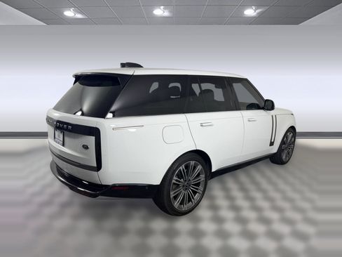 Used 2023 Land Rover Range Rover SE AWD/4WD image 9