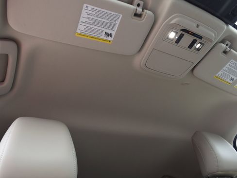 Used 2023 Ford Explorer XLT w/ Equipment Group 202A image 26