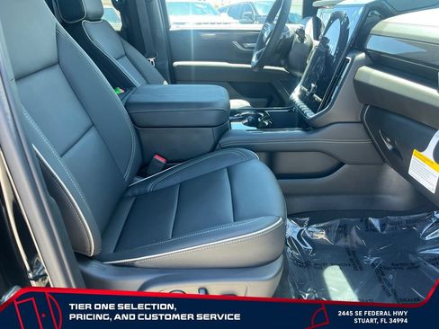 New 2026 GMC Yukon XL Denali w/ Denali Reserve Package AWD/4WD image 21