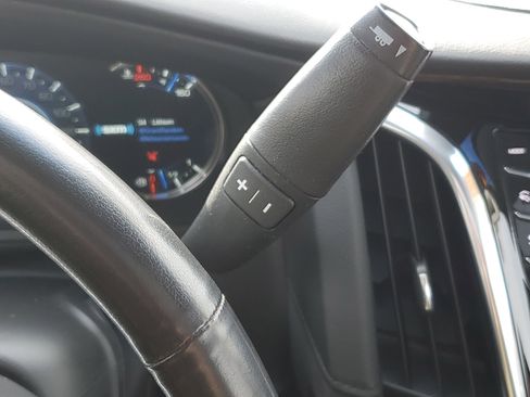 Used 2019 Cadillac Escalade Premium Luxury image 24