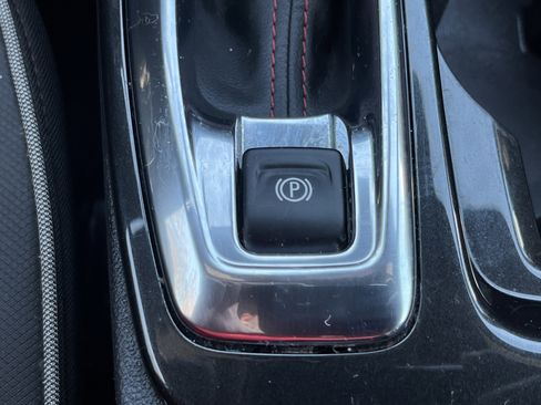 Used 2023 Chevrolet TrailBlazer RS w/ Sun and Liftgate Package image 10