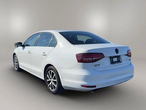 Used 2017 Volkswagen Jetta S image 4
