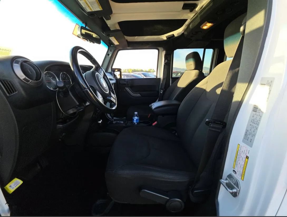 Used 2018 Jeep Wrangler Unlimited Sport S AWD/4WD image 7