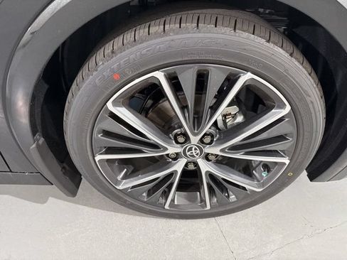 New 2026 Toyota Prius XLE FWD image 13