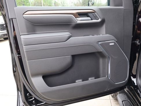 New 2026 Chevrolet Silverado 1500 LT Trail Boss w/ Convenience Package II AWD/4WD image 12