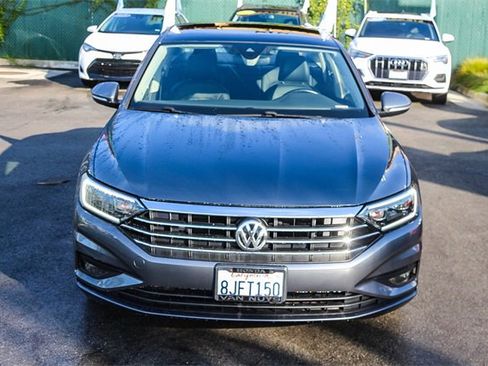 Used 2019 Volkswagen Jetta SEL Premium image 2