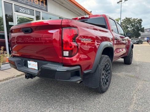 Used 2025 Chevrolet Colorado Trail Boss AWD/4WD image 7