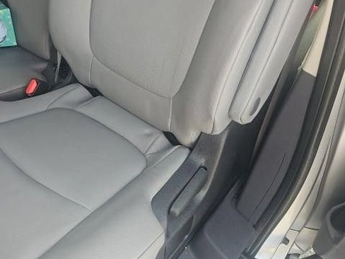 Used 2022 Toyota Sienna XLE FWD image 12