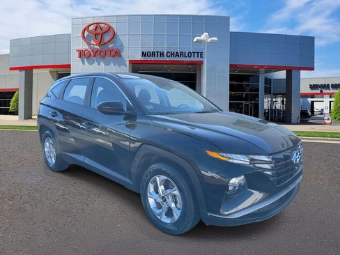 Used 2024 Hyundai Tucson SE image 3