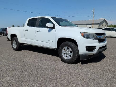 Used 2020 Chevrolet Colorado W/T w/ WT Convenience Package AWD/4WD image 2