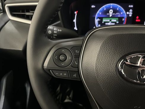 Used 2026 Toyota Corolla SE image 29