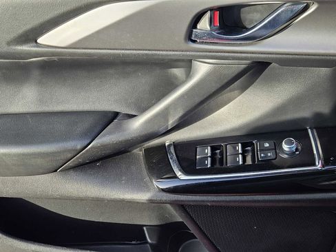 Used 2022 MAZDA CX-9 Touring image 22