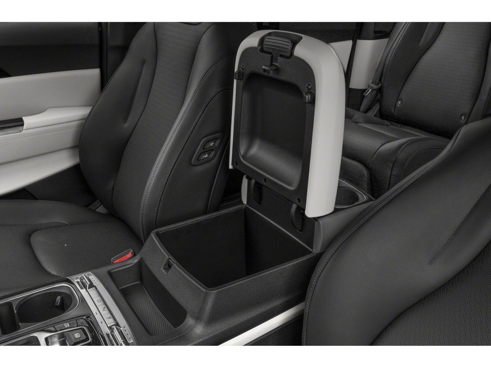 Used 2024 Kia Carnival SX Prestige FWD image 9