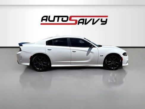 Used 2023 Dodge Charger R/T w/ Blacktop Package RWD image 8