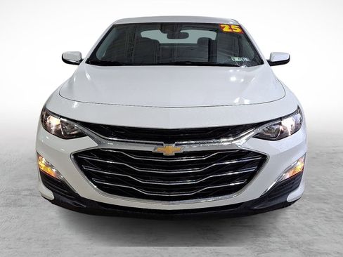 Used 2025 Chevrolet Malibu LS image 2