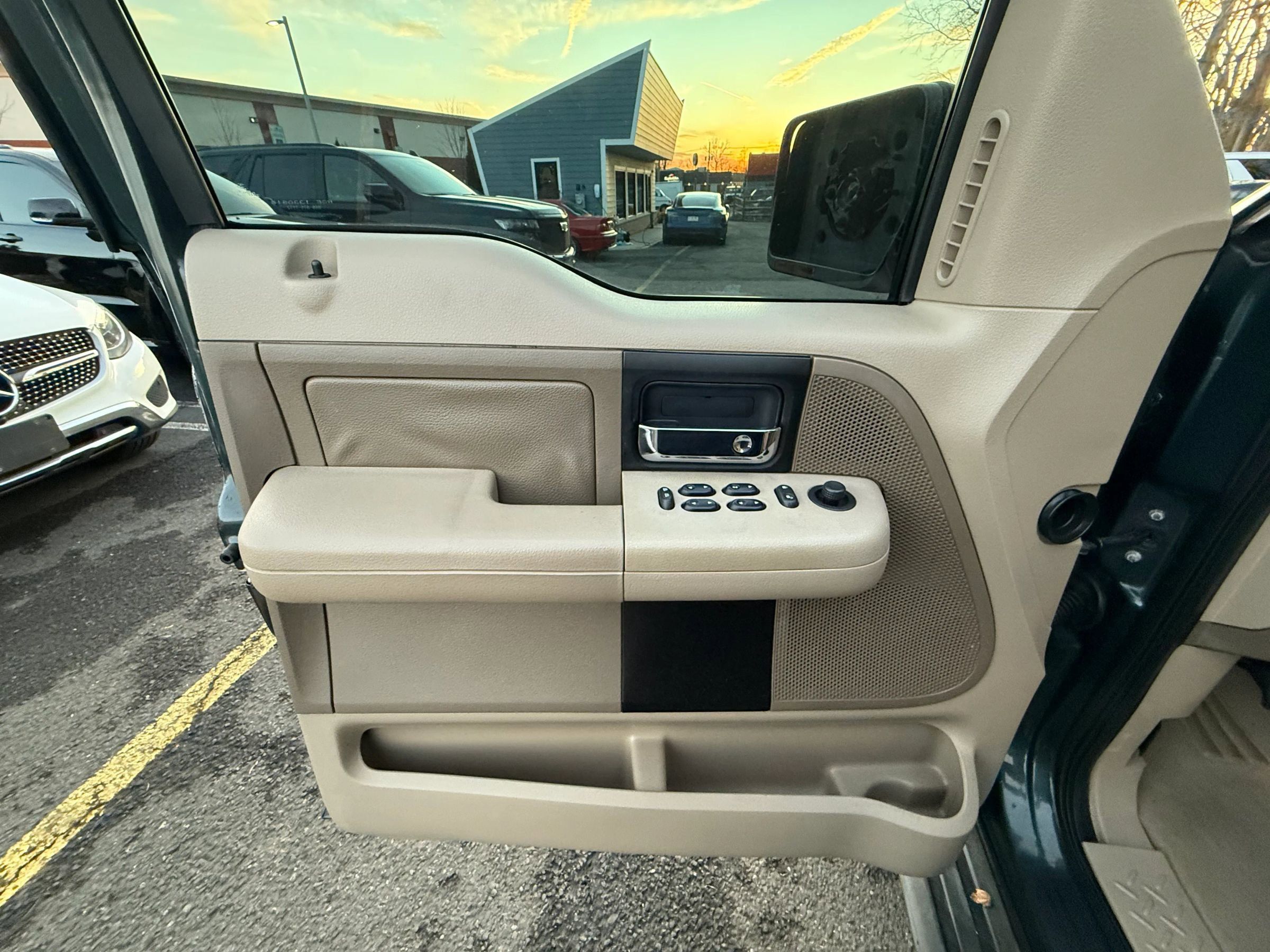 Used 2004 Ford F150 FX4 AWD/4WD image 12