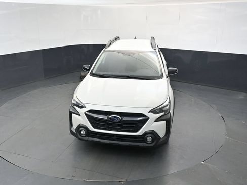 Used 2023 Subaru Outback Premium AWD/4WD image 30