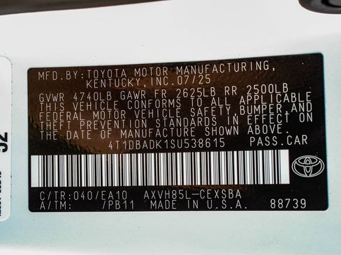 Used 2025 Toyota Camry SE image 14