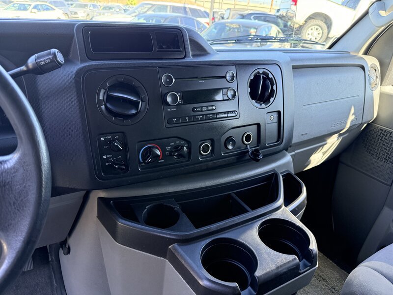 Used 2012 Ford E-350 and Econoline 350 XLT RWD image 15