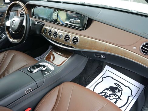 Used 2015 Mercedes-Benz S 550 4MATIC Sedan image 29