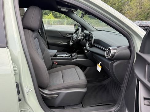 New 2026 Chevrolet Equinox LT w/ Midnight Edition image 7