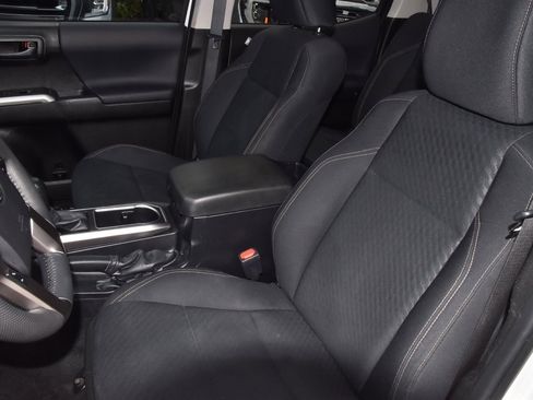 Used 2023 Toyota Tacoma Trail Edition image 30