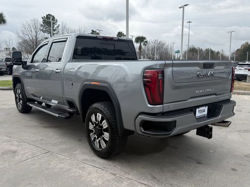 Used 2025 GMC Sierra 2500 Denali w/ Denali Reserve Package image 7