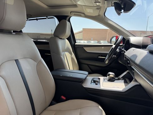 Used 2024 MAZDA CX-90 3.3 Turbo w/ Preferred Plus image 44