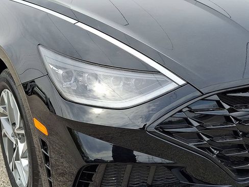 Used 2023 Hyundai Sonata SEL w/ Convenience Package FWD image 9