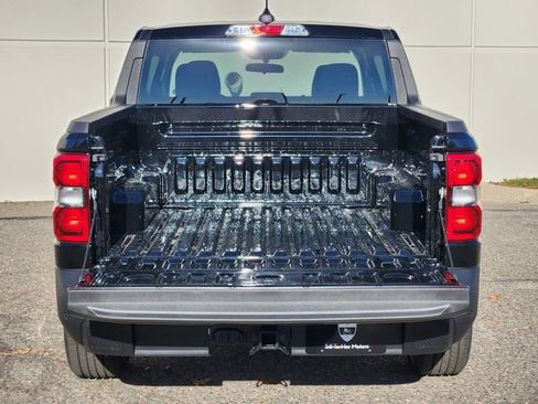 New 2025 Ford Maverick XLT w/ XLT Luxury Package image 17