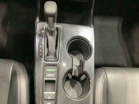 Used 2024 Honda Civic EX-L image 18