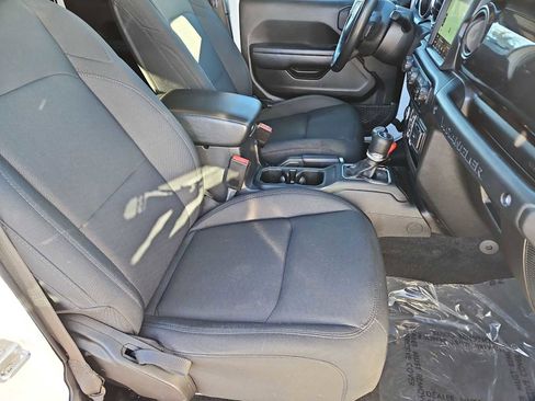 Used 2021 Jeep Wrangler Unlimited Sport image 20